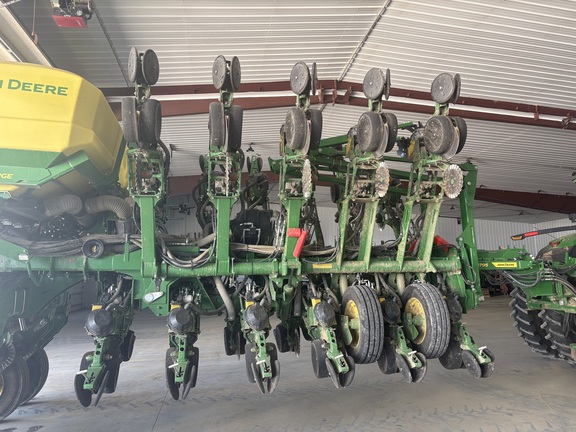 2024 John Deere 1795 Planter