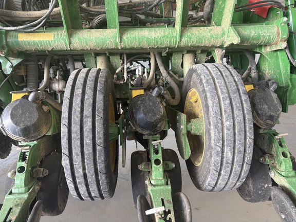 2024 John Deere 1795 Planter