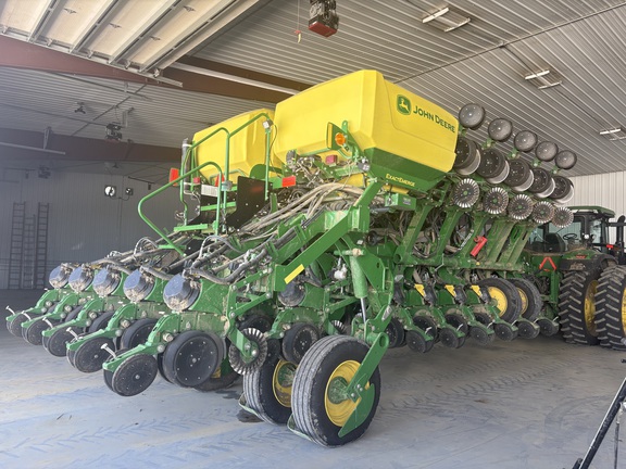 2024 John Deere 1795 Planter