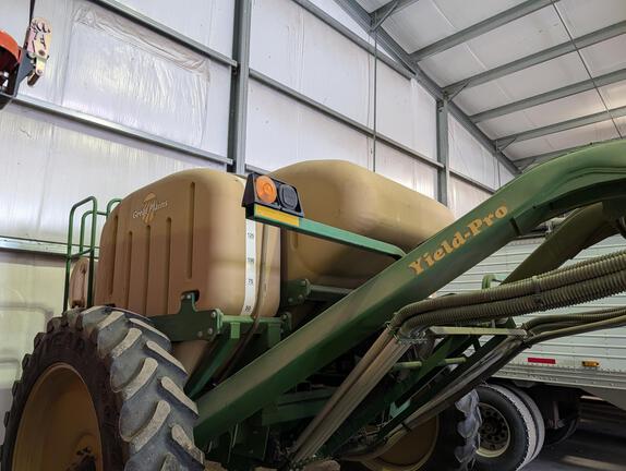 2009 Great Plains YP1225-24TR Planter