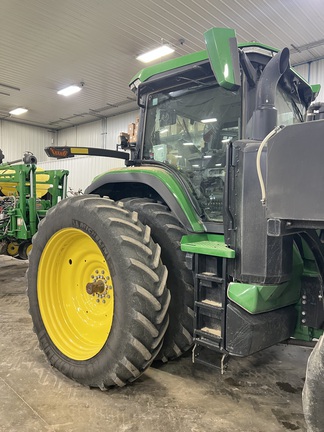 2020 John Deere 8R 370 Tractor
