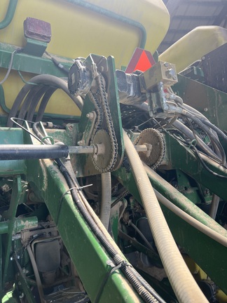 2010 John Deere 1790 Planter