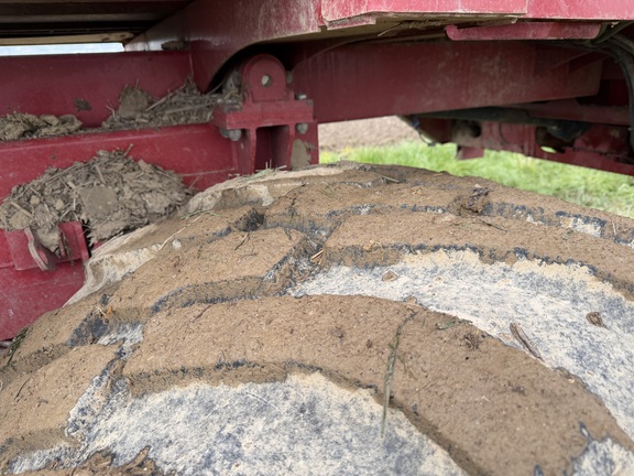 2020 Meyers 9624 Cropmax Manure Spreader