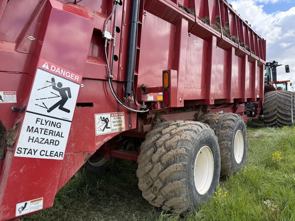 2020 Meyers 9624 Cropmax Manure Spreader