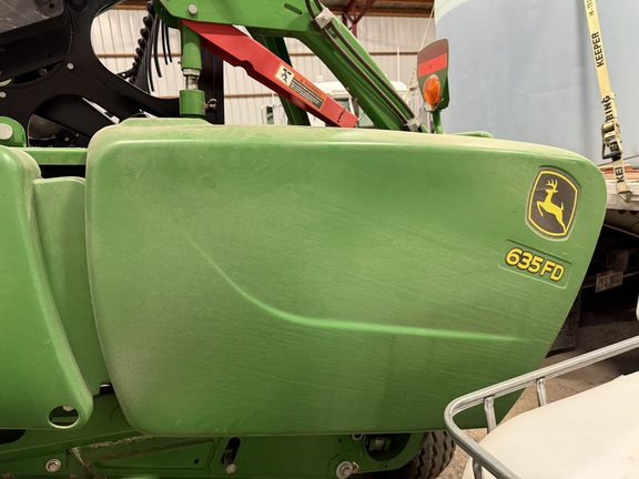 2015 John Deere 635FD Header Combine