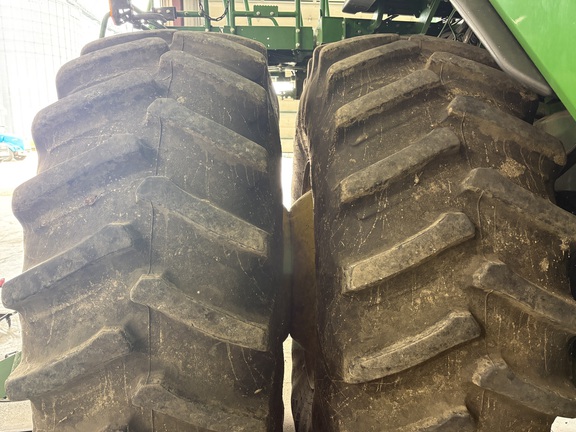2023 John Deere X9 1000 Combine