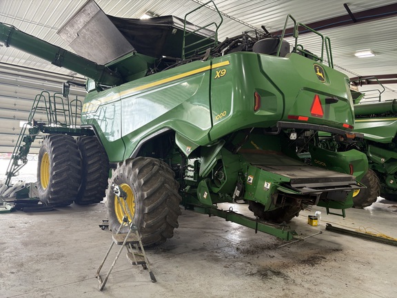 2023 John Deere X9 1000 Combine