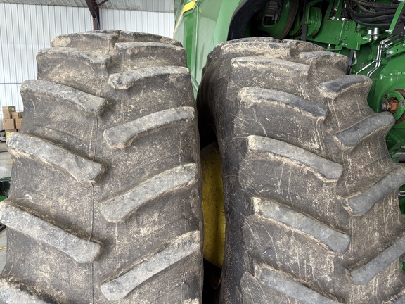 2023 John Deere X9 1000 Combine