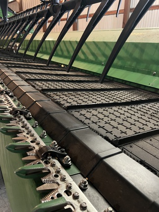 2023 John Deere RD45F Header Combine