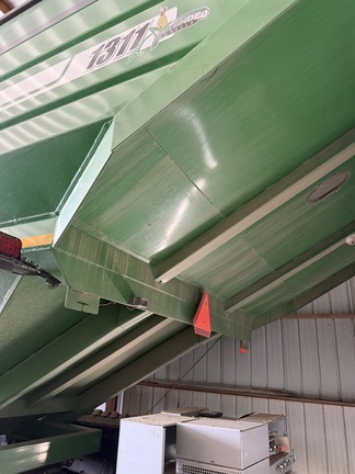 2014 J&M 1311-22 Grain Cart