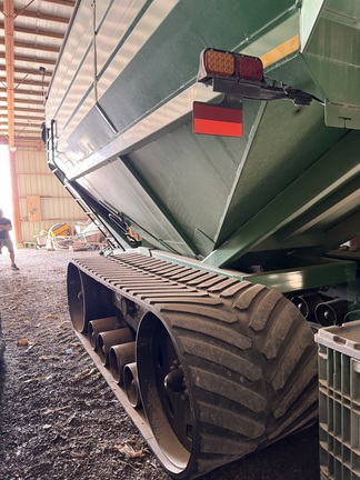 2014 J&M 1311-22 Grain Cart