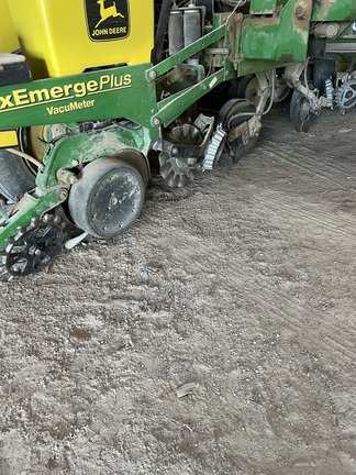 1999 John Deere 1770 Planter