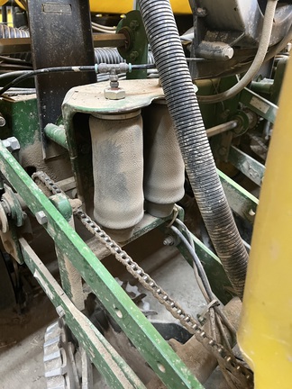 1999 John Deere 1770 Planter