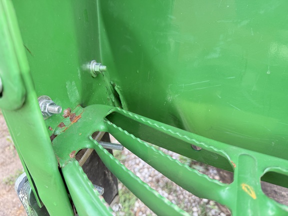 2012 John Deere S670 Combine