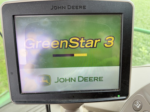 2012 John Deere S670 Combine