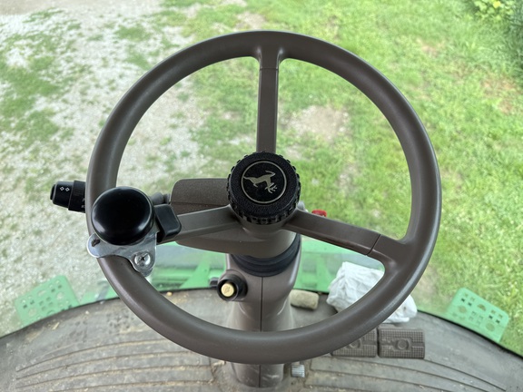 2012 John Deere S670 Combine