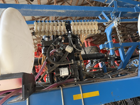 2012 Kinze 3600 Planter