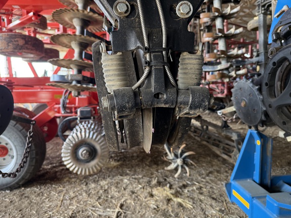 2012 Kinze 3600 Planter