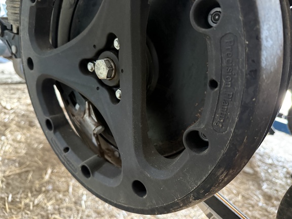 2012 Kinze 3600 Planter