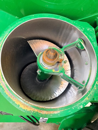 2018 Brent 882 Grain Cart