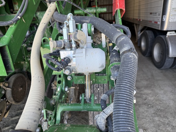 2022 John Deere 1795 Planter
