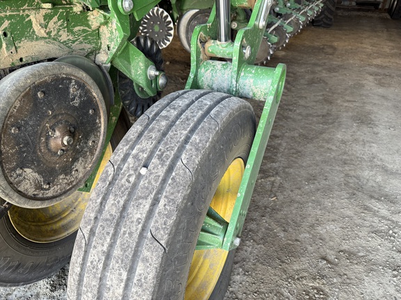 2022 John Deere 1795 Planter