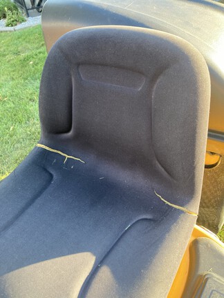 2012 Cub Cadet LTX1045 Garden Tractor