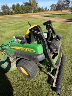 2011 John Deere Z720A Mower/Zero Turn