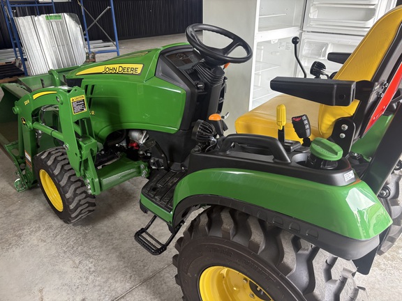 2025 John Deere 2025R Tractor Compact