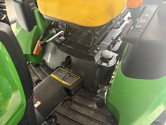 2025 John Deere 2025R Tractor Compact