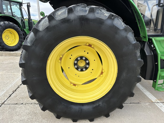 2016 John Deere 6110M Tractor