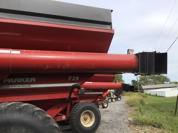 2006 Parker 739 Grain Cart