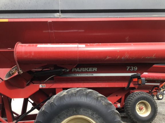 2006 Parker 739 Grain Cart