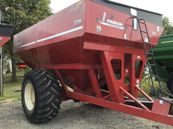 2006 Parker 739 Grain Cart