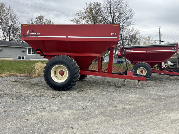 2006 Parker 739 Grain Cart