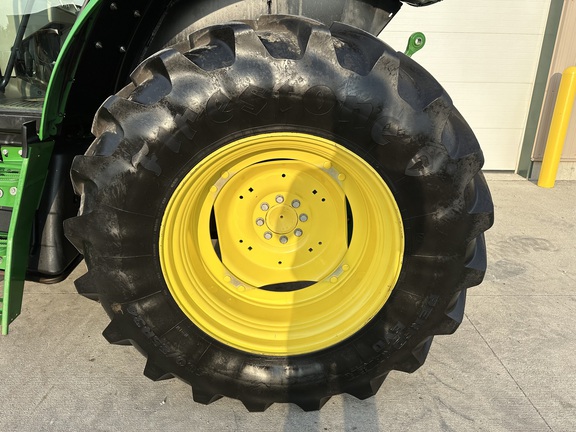 2018 John Deere 6110M Tractor