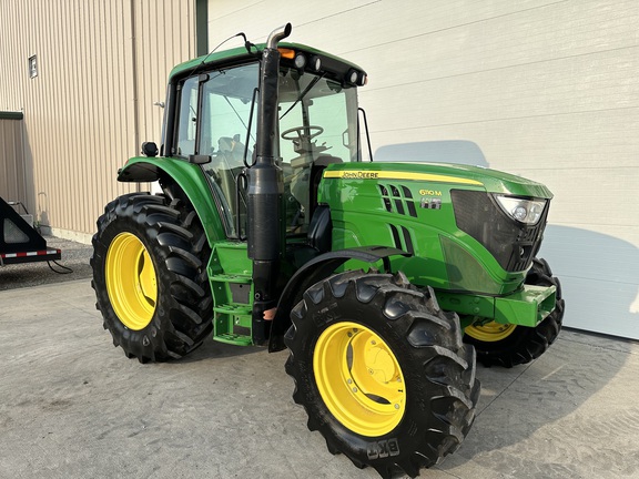 2018 John Deere 6110M Tractor