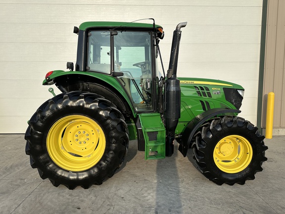 2018 John Deere 6110M Tractor