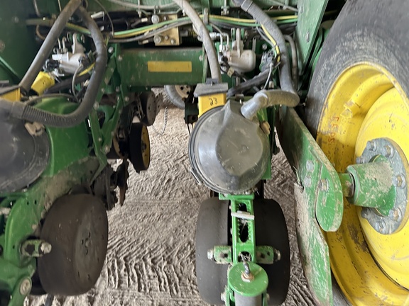 2014 John Deere 1770NT CCS Planter