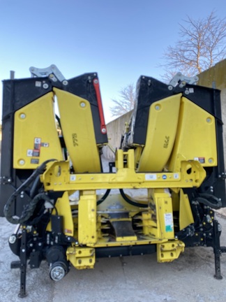 2021 John Deere 772 Header Forage