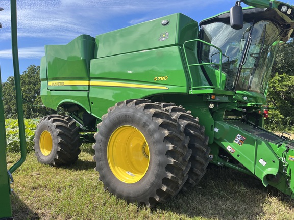 2022 John Deere S780 Combine