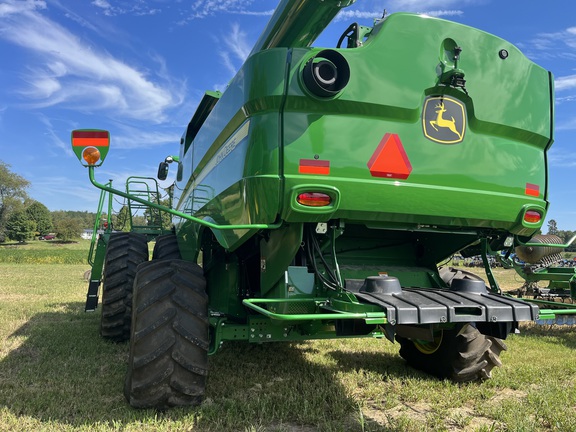 2022 John Deere S780 Combine