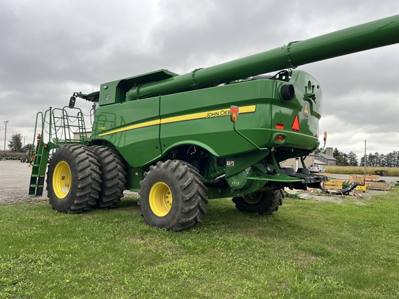 2022 John Deere S780 Combine