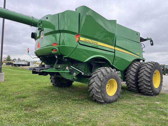 2022 John Deere S780 Combine