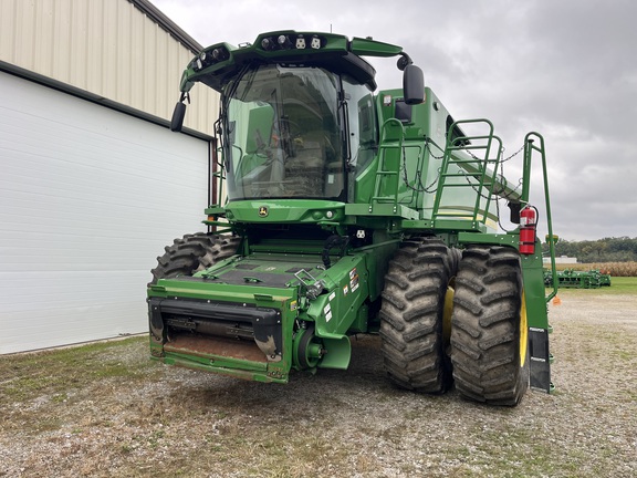 2022 John Deere S780 Combine