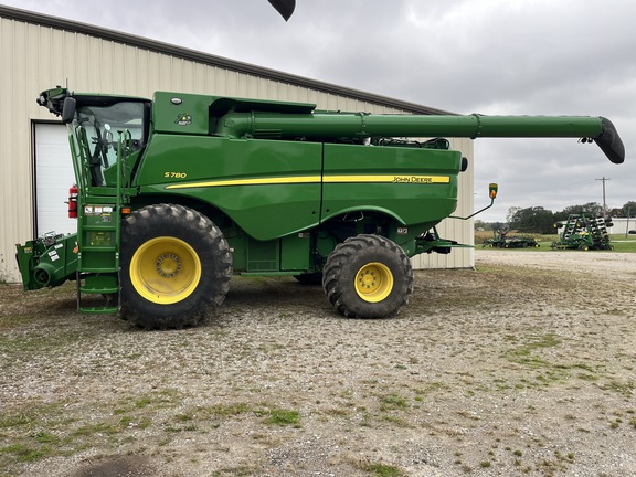 2022 John Deere S780 Combine