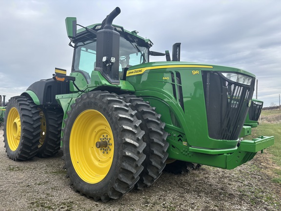 2023 John Deere 9R 440 Tractor 4WD