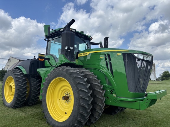 2023 John Deere 9R 440 Tractor 4WD