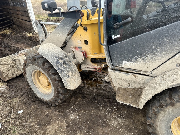 2018 John Deere 204L Compact Utility Loader