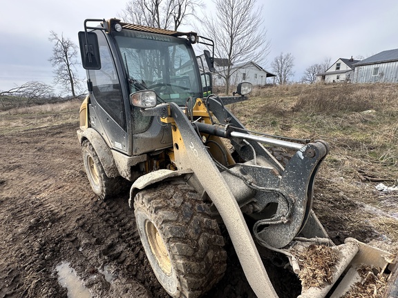 2018 John Deere 204L Compact Utility Loader